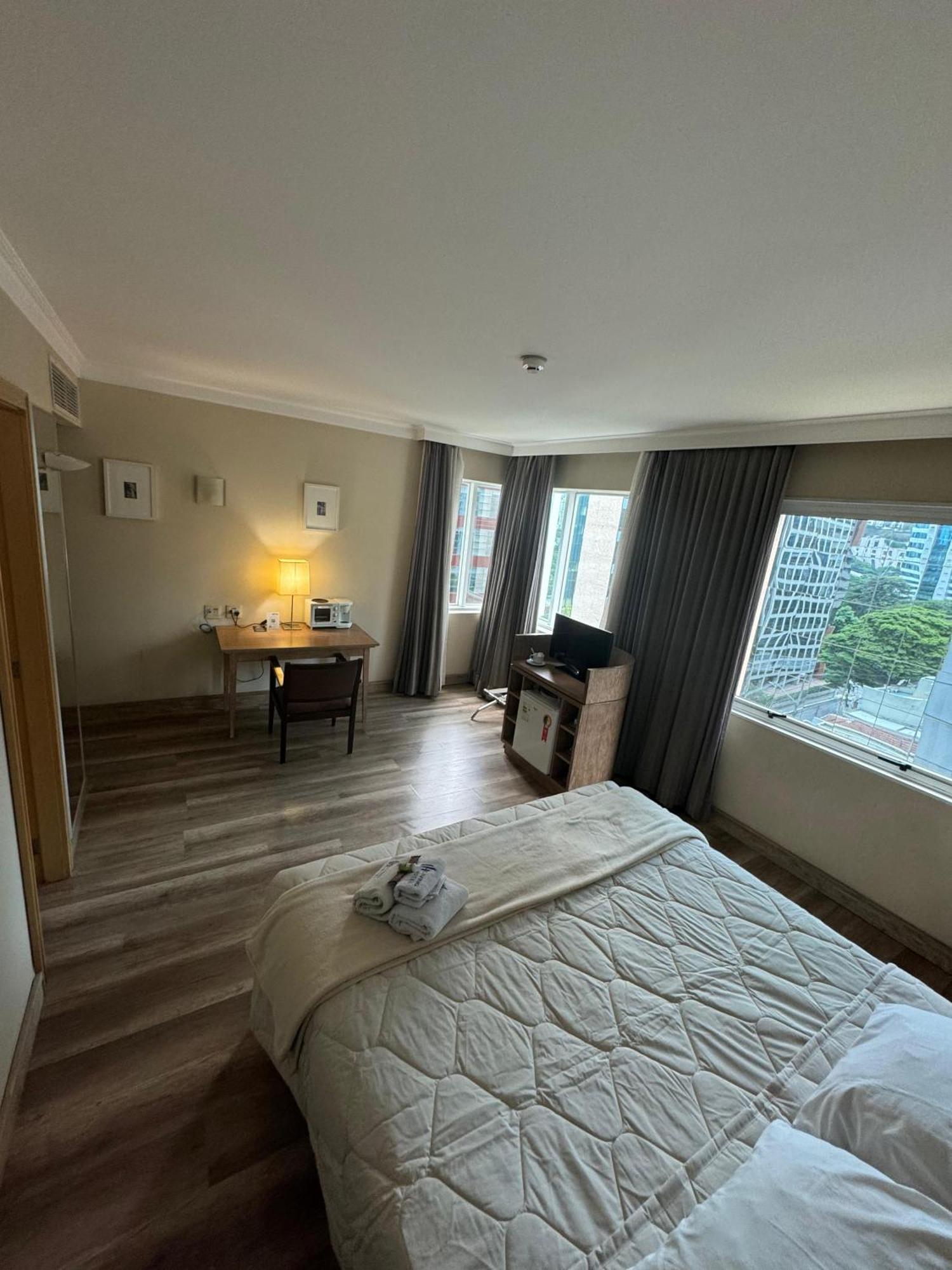 Living Radisson Tryp Berrini *